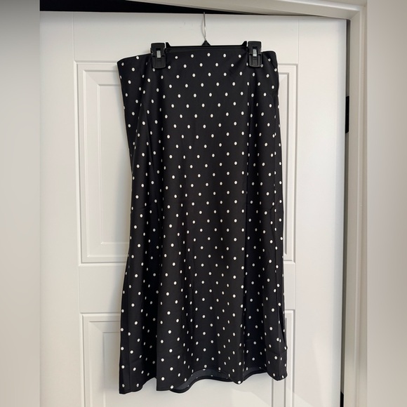 J. Crew Dresses & Skirts - J. Crew Satin Black and White Polka Dot A-Line Skirt